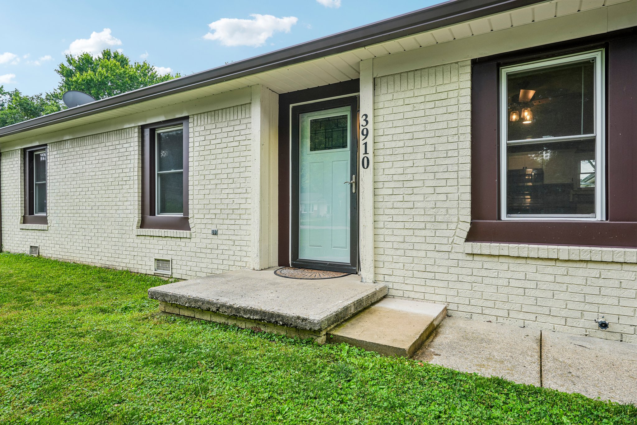 3910 Adams Dr-S2606-004.jpg