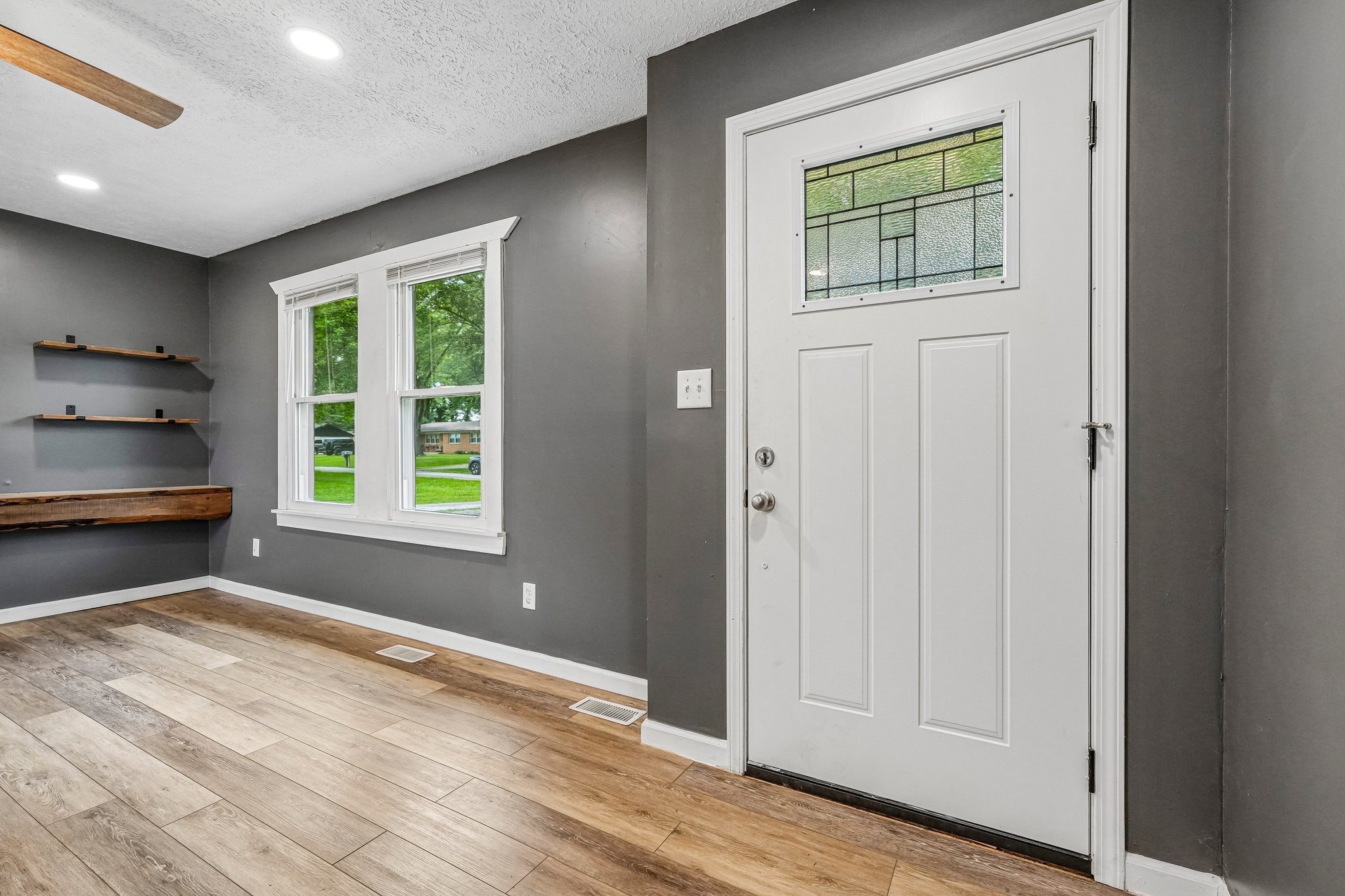 3910 Adams Dr-S2606-005.jpg
