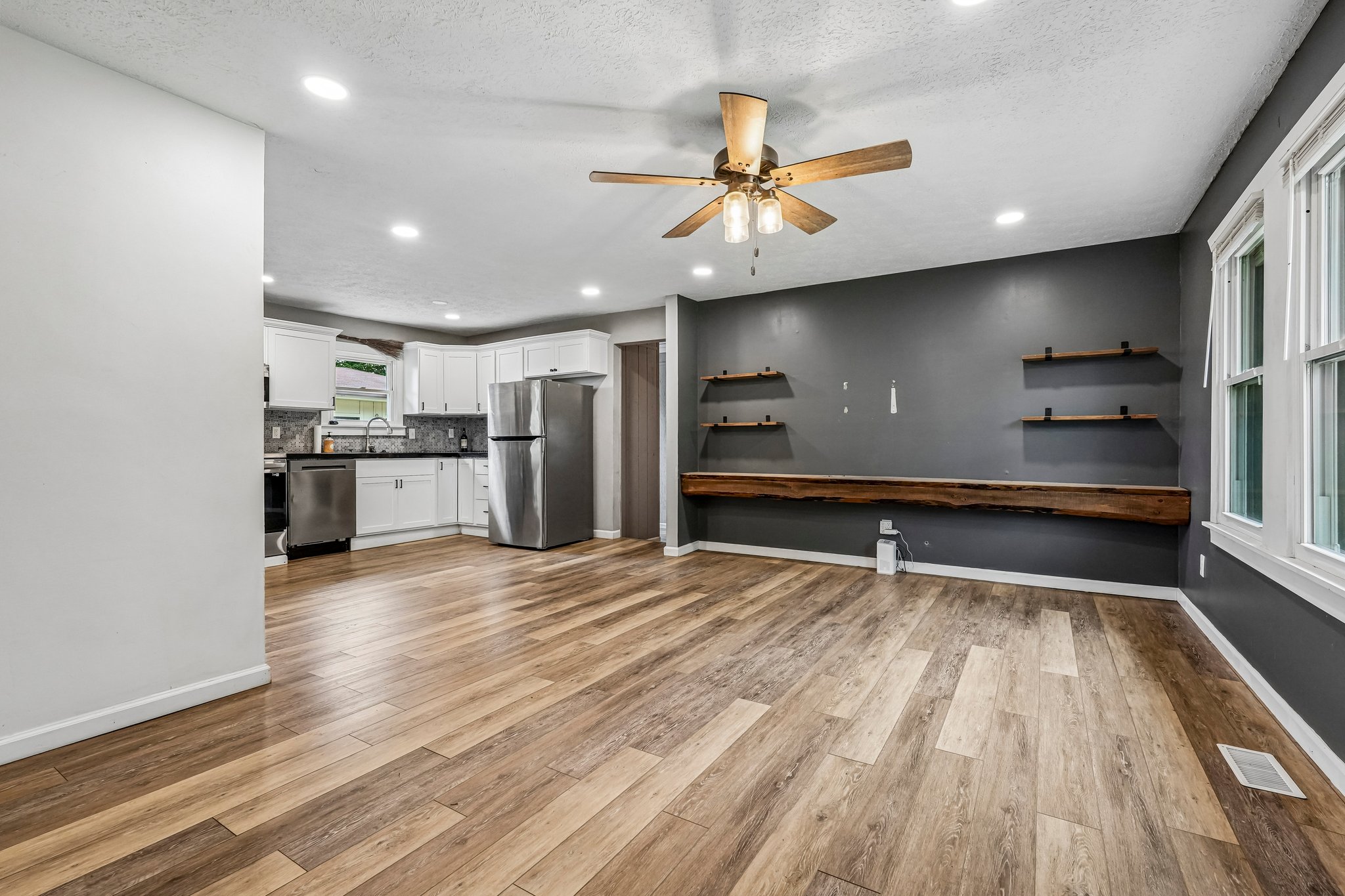 3910 Adams Dr-S2606-006.jpg