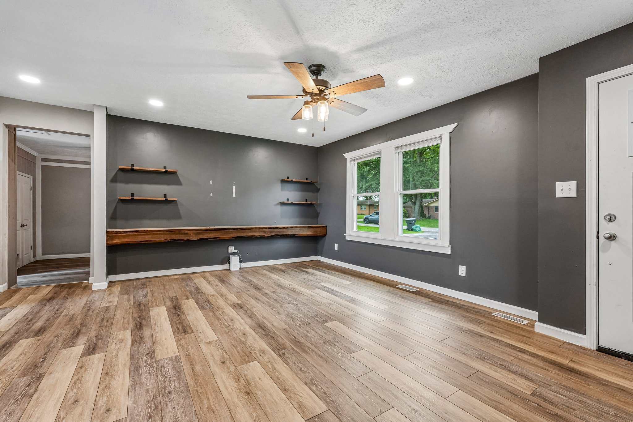3910 Adams Dr-S2606-007.jpg