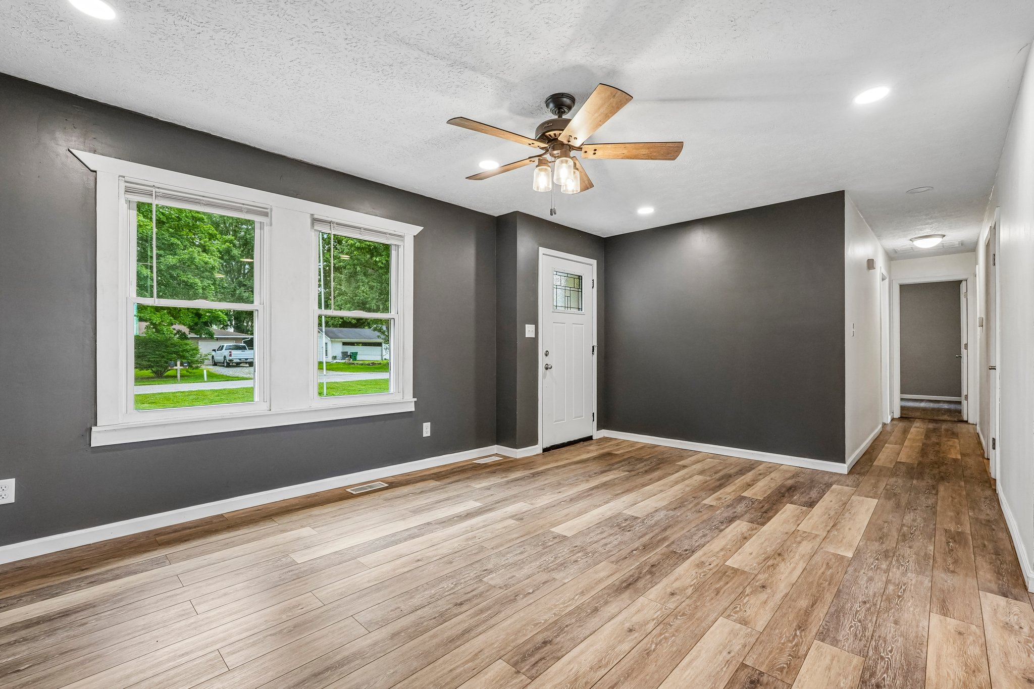 3910 Adams Dr-S2606-008.jpg