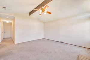 Living rm/hall