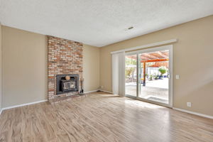 Family Room/fireplace
