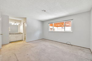 bedroom/ primary