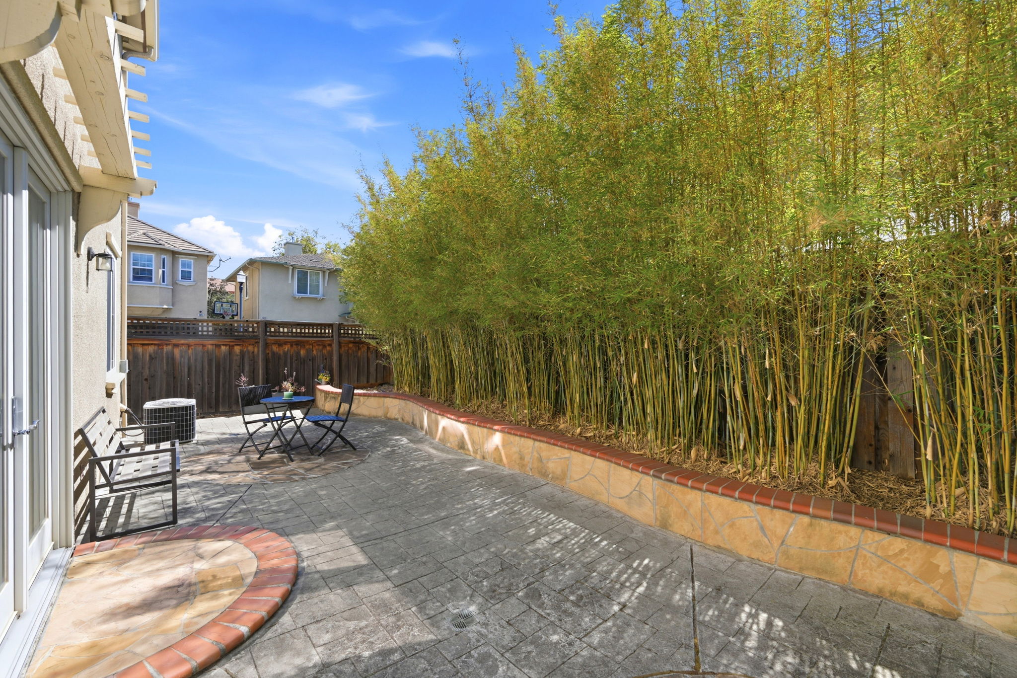 051_F8_3910 Hidden Grove_