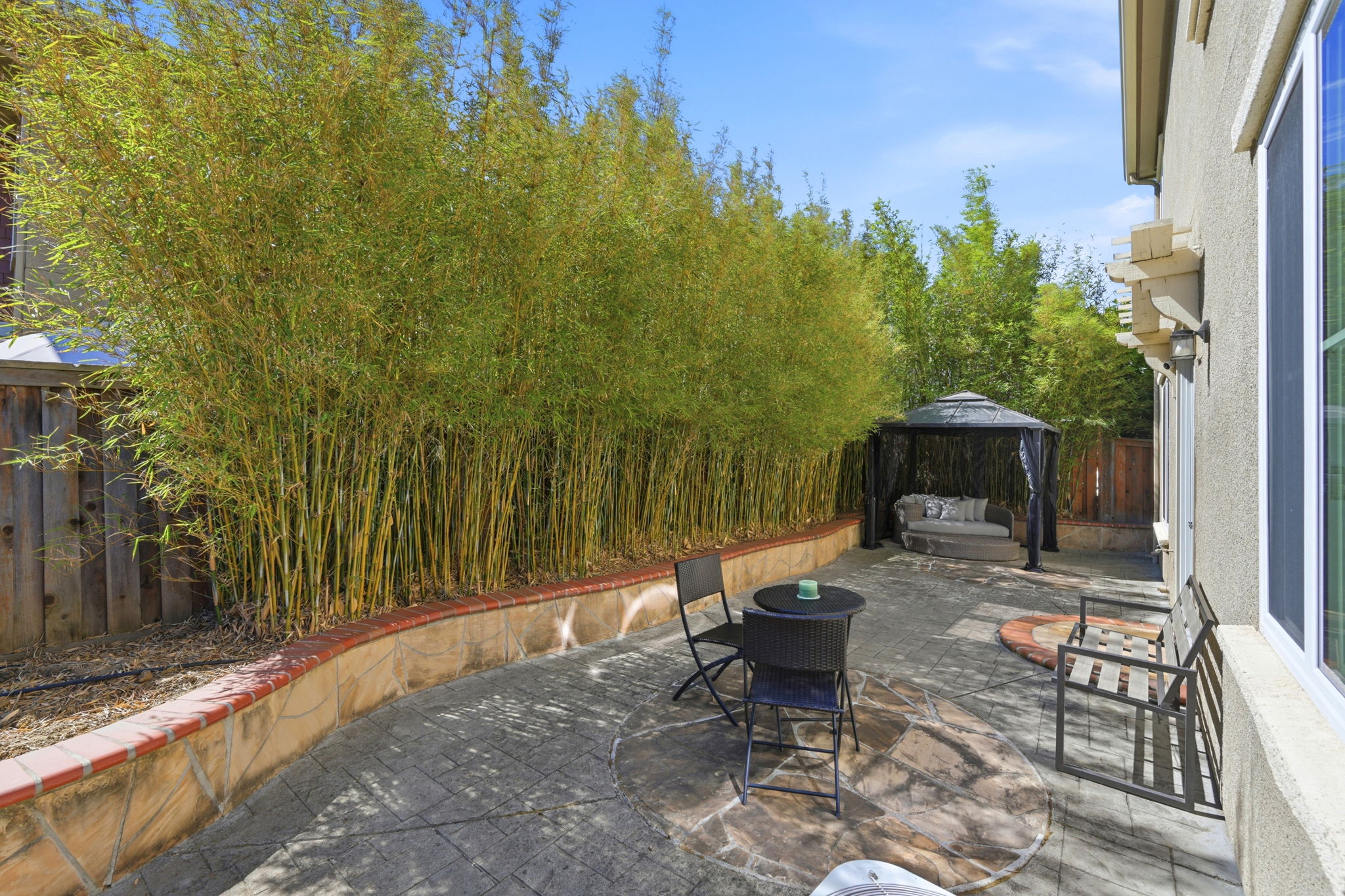 053_F8_3910 Hidden Grove_