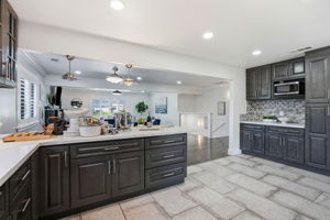 011_F8_3910 Oak Hill Rd