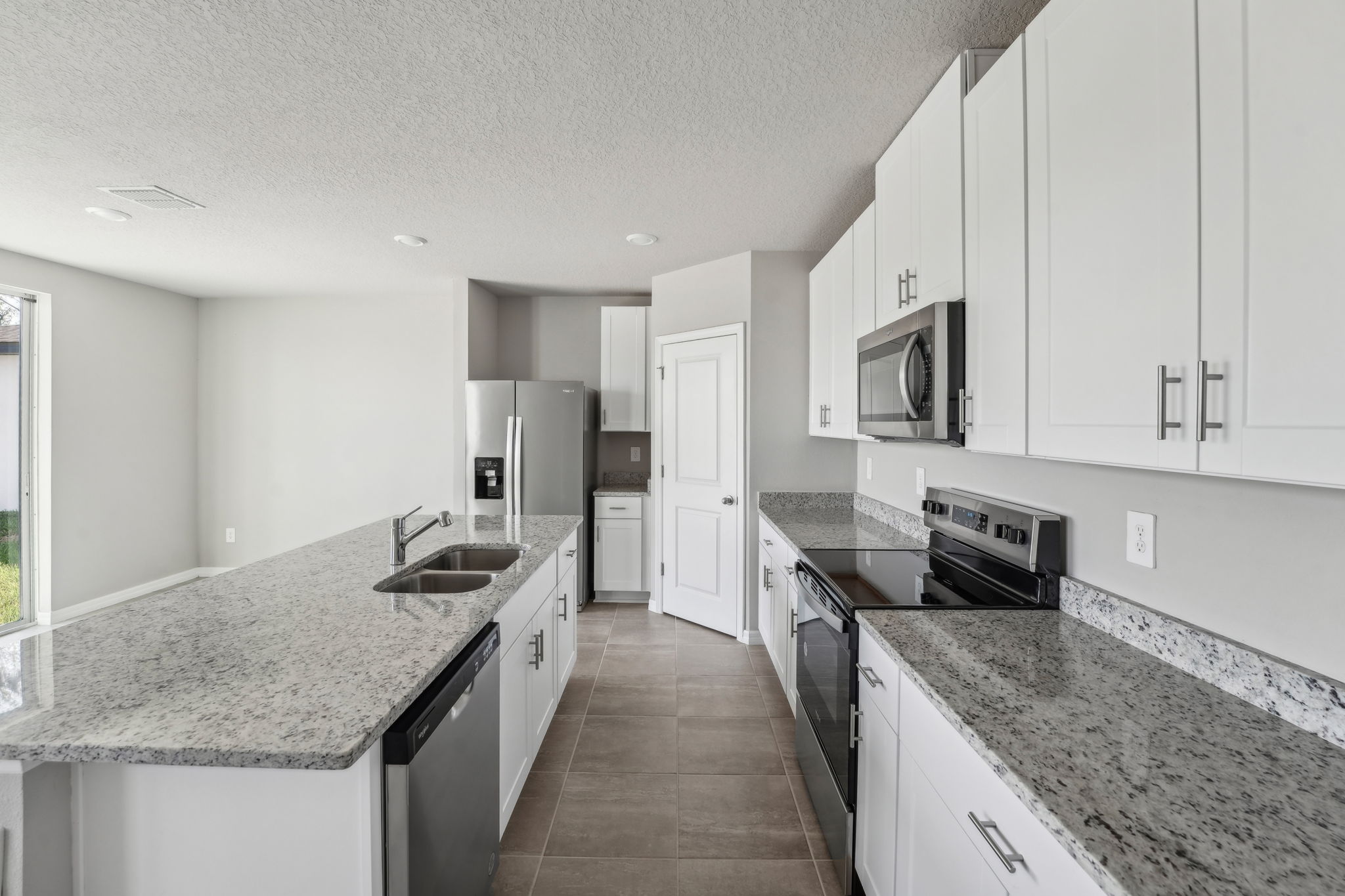 Tampa - Park East - 3910 Radiant Mountain Drive, Plant City FL 33565 -018