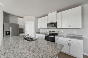 Tampa - Park East - 3910 Radiant Mountain Drive, Plant City FL 33565 -011