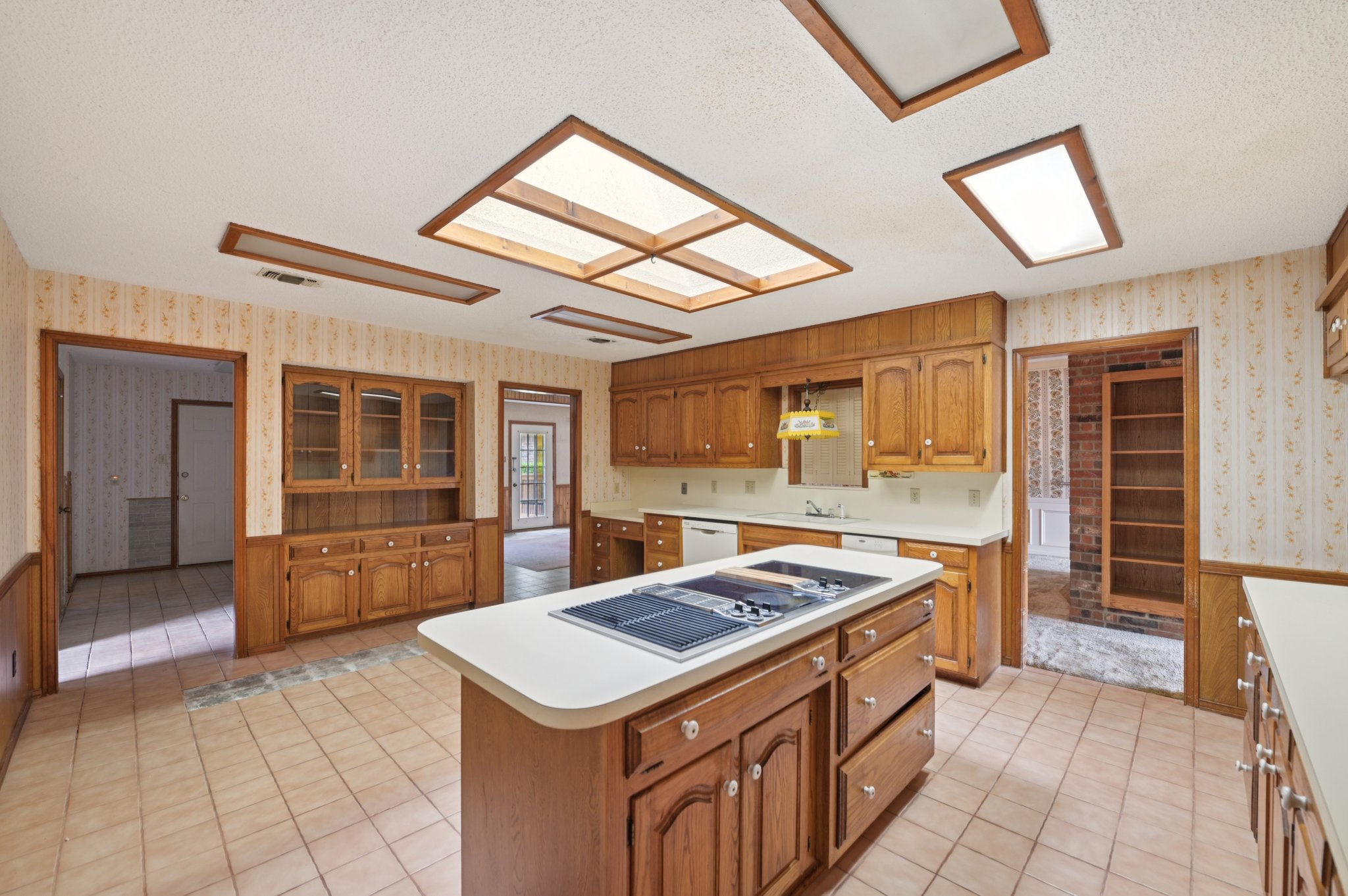 Windermere Dr-S0208-009.jpg
