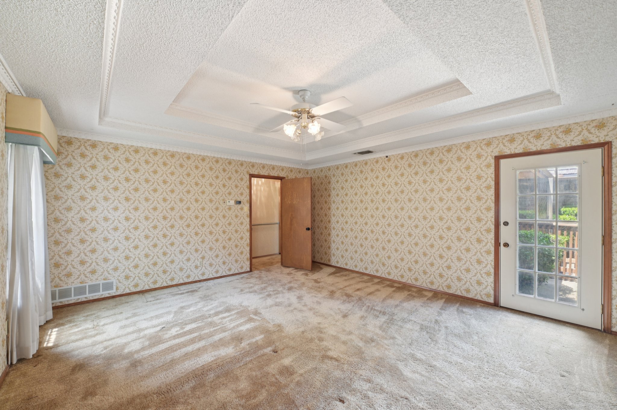 Windermere Dr-S0208-026.jpg
