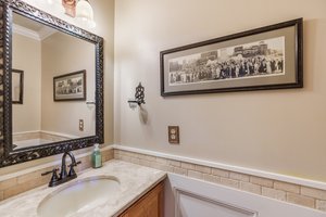  Photo 47
