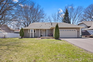 3914 97th Ave NE, Circle Pines, MN 55014, USA Photo 0