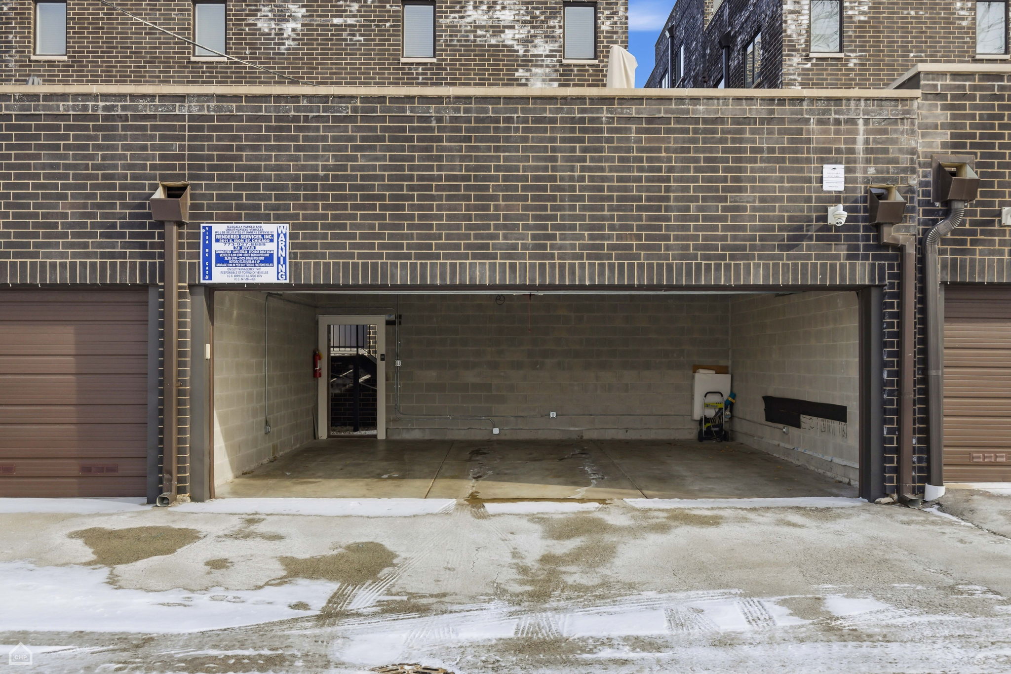 3914 S King Dr 1S - Biazar_CHP2026_004