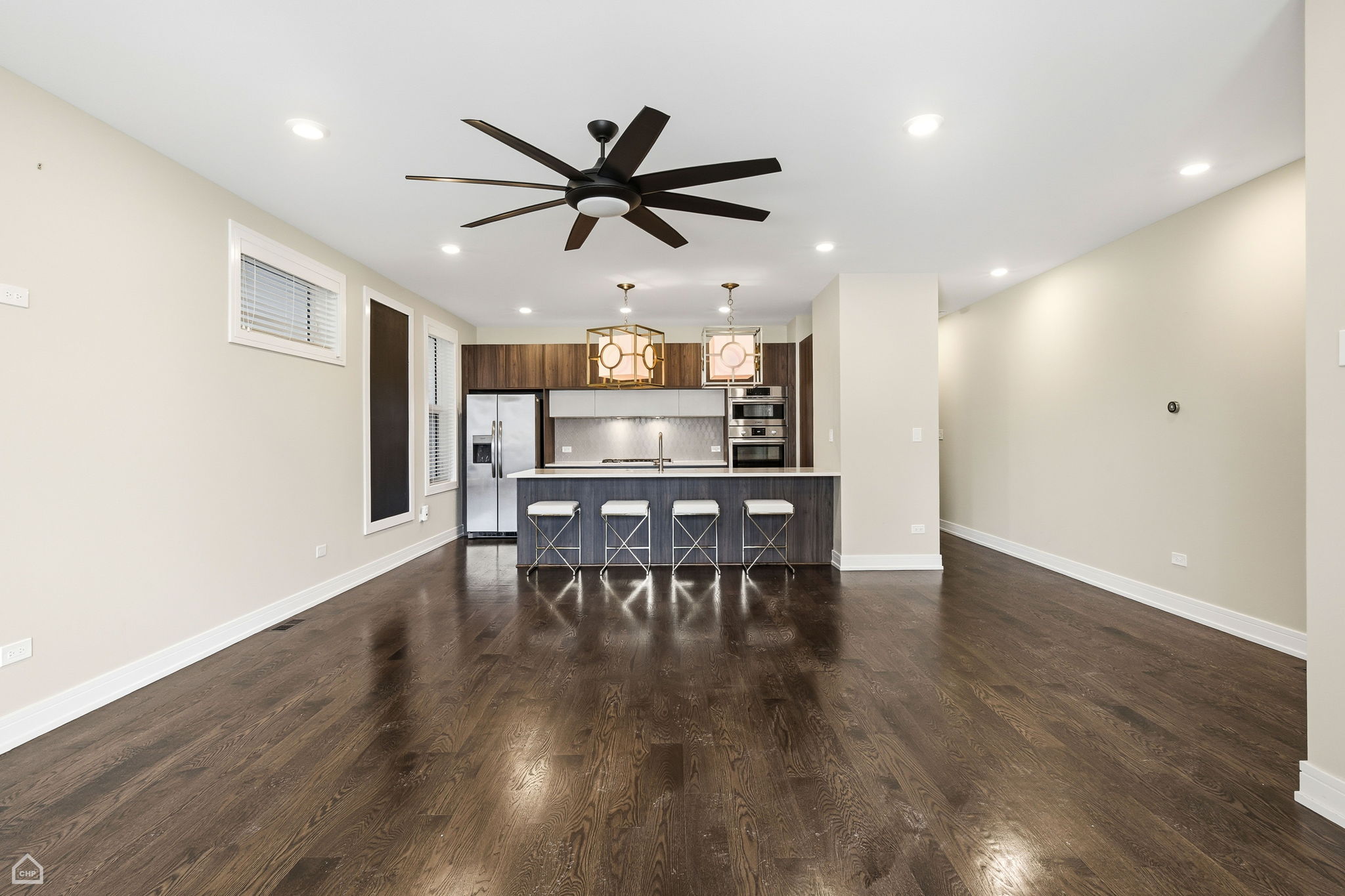 3914 S King Dr 1S - Biazar_CHP2026_009