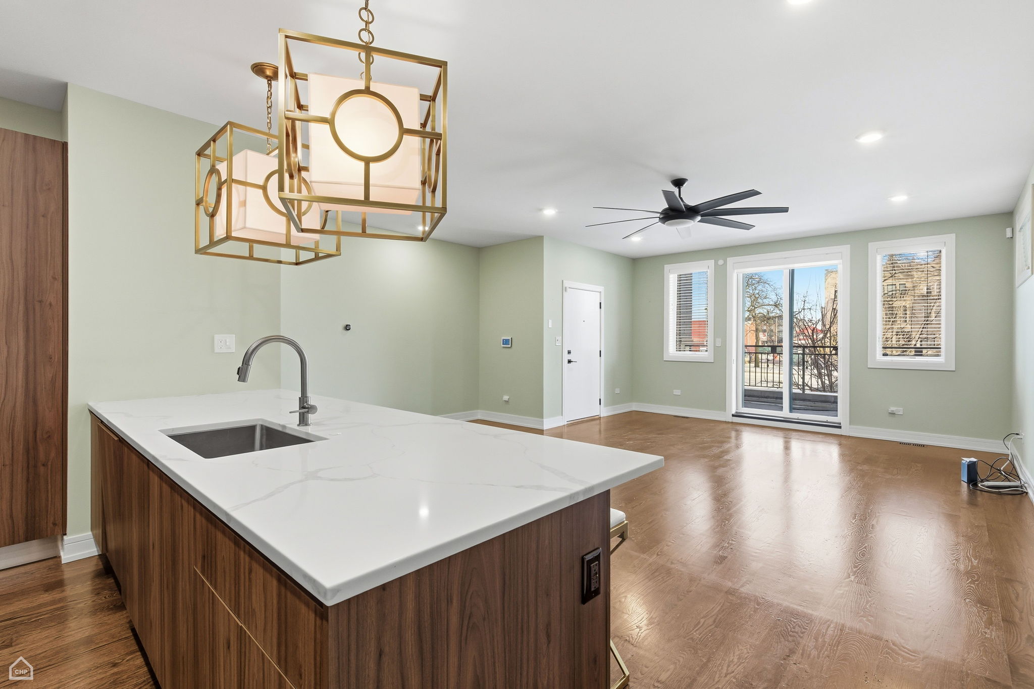 3914 S King Dr 1S - Biazar_CHP2026_014