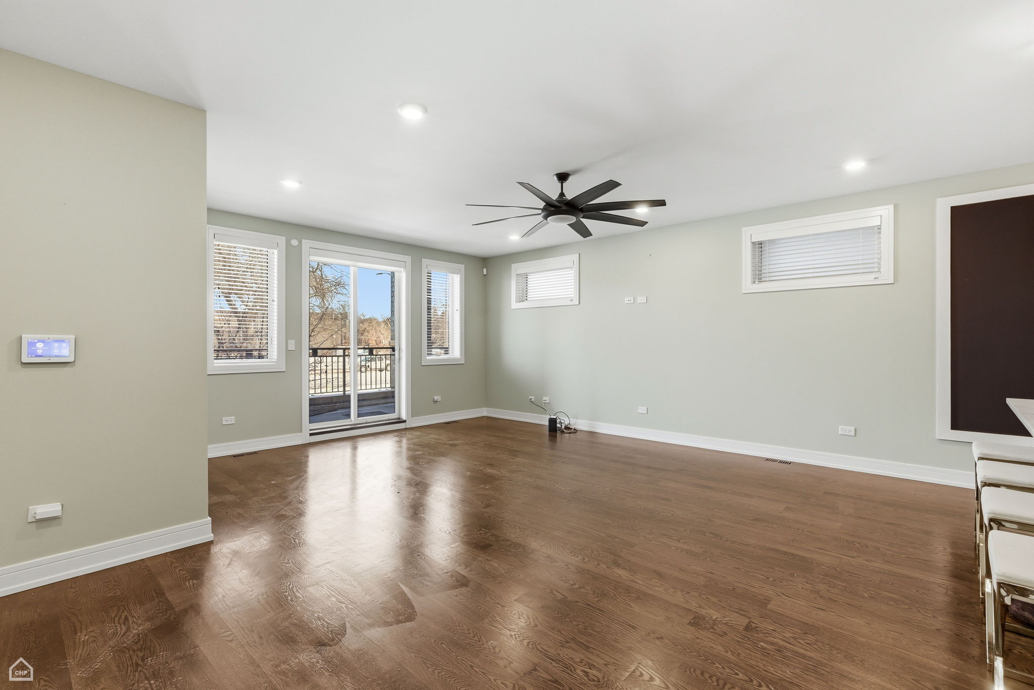 3914 S King Dr 1S - Biazar_CHP2026_015