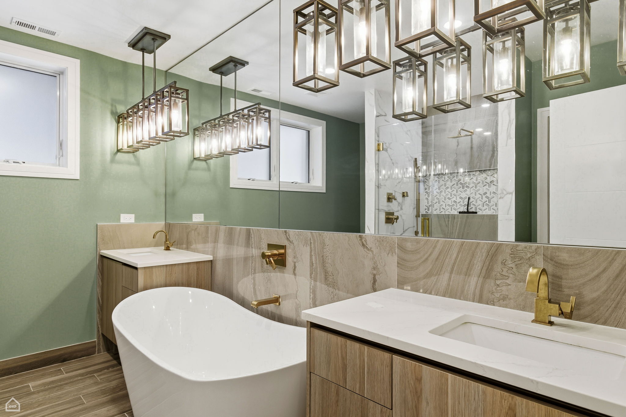 3914 S King Dr 1S - Biazar - Edits 1_CHP2026_012