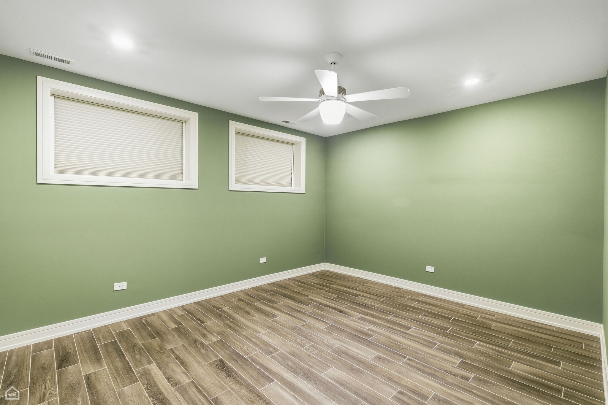 3914 S King Dr 1S - Biazar - Edits 1_CHP2026_015