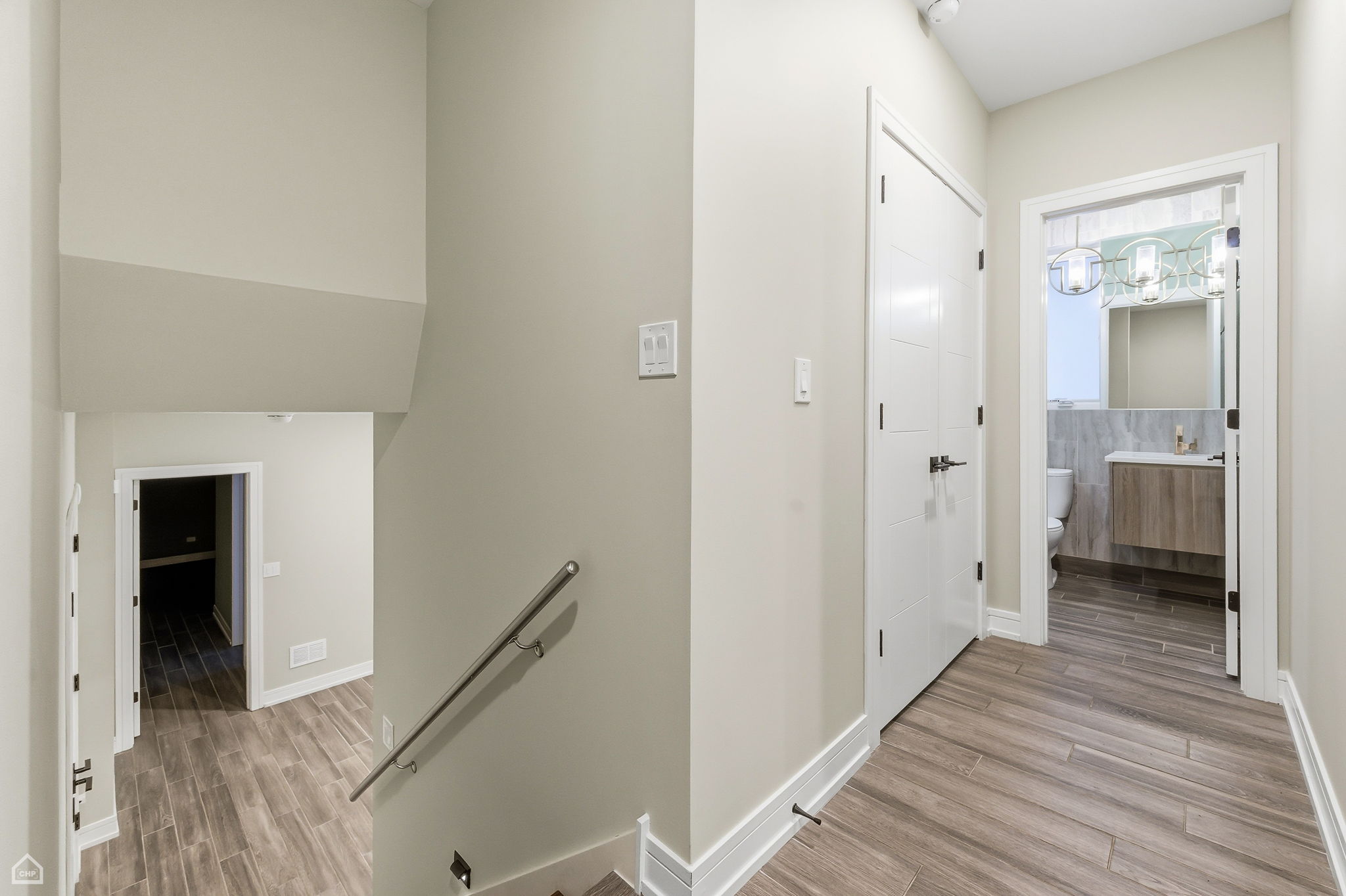 3914S King Drive 1S - Biazar- reshoot_CHP2026_008