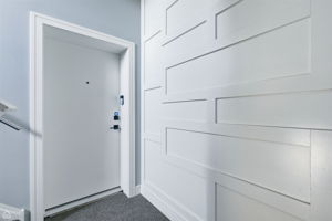 3914 S King Dr 1S - Biazar_CHP2026_007