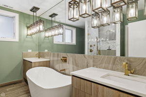 3914 S King Dr 1S - Biazar - Edits 1_CHP2026_012