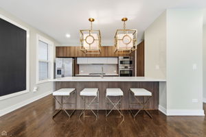 3914S King Drive 1S - Biazar- reshoot_CHP2026_001