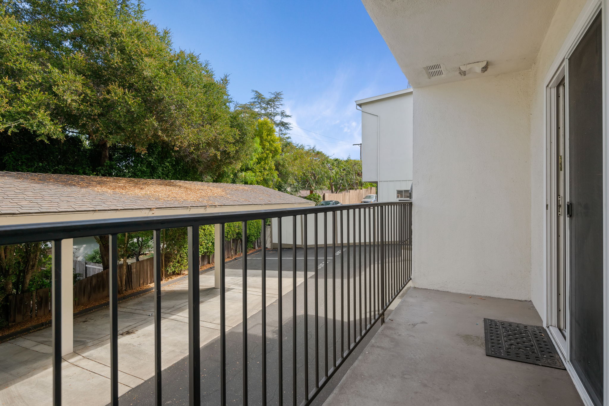 14 - Balcony