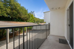 14 - Balcony