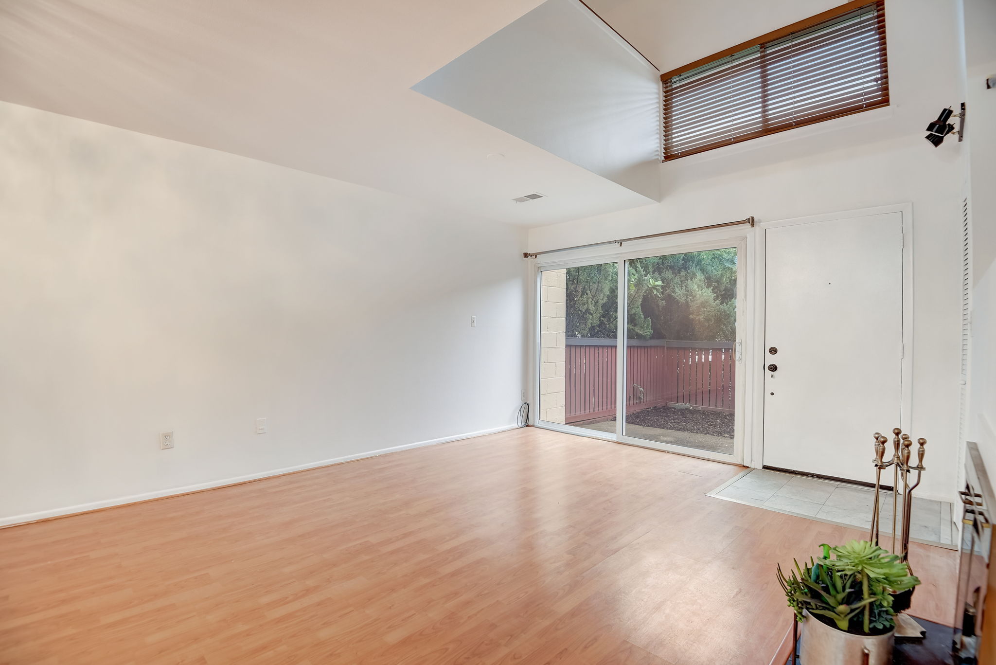 Woodhue Pl-007