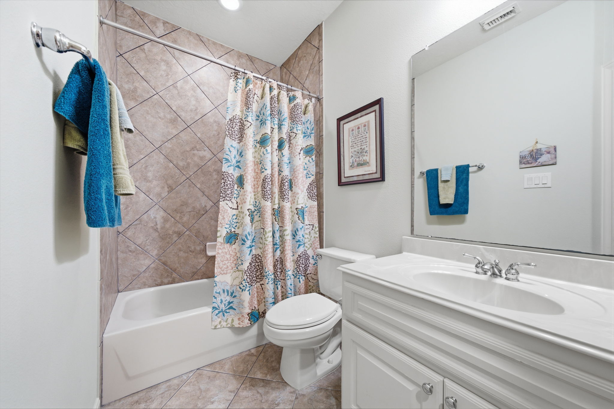  Photo 32
