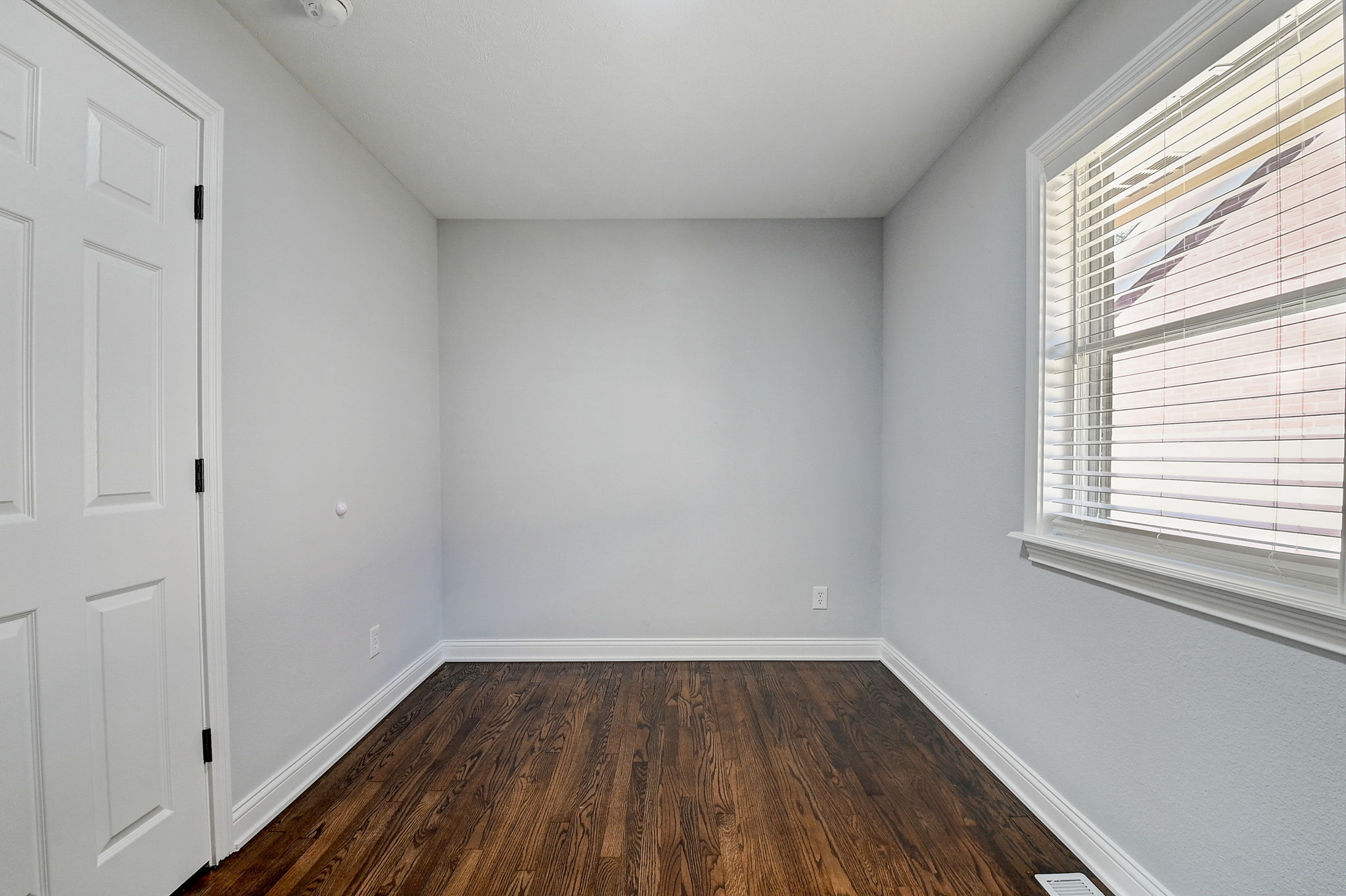  N Audubon Rd-025