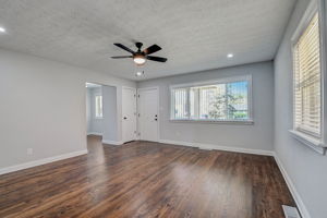  N Audubon Rd-009