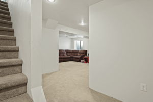  Photo 52