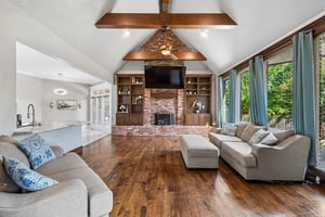 3917 Sherwood Green Ln_007.jpg