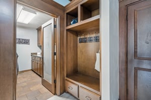 3917 Sherwood Green Ln_039.jpg