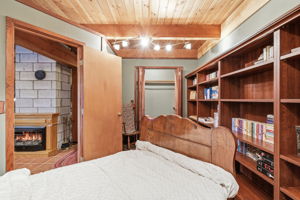  Photo 48