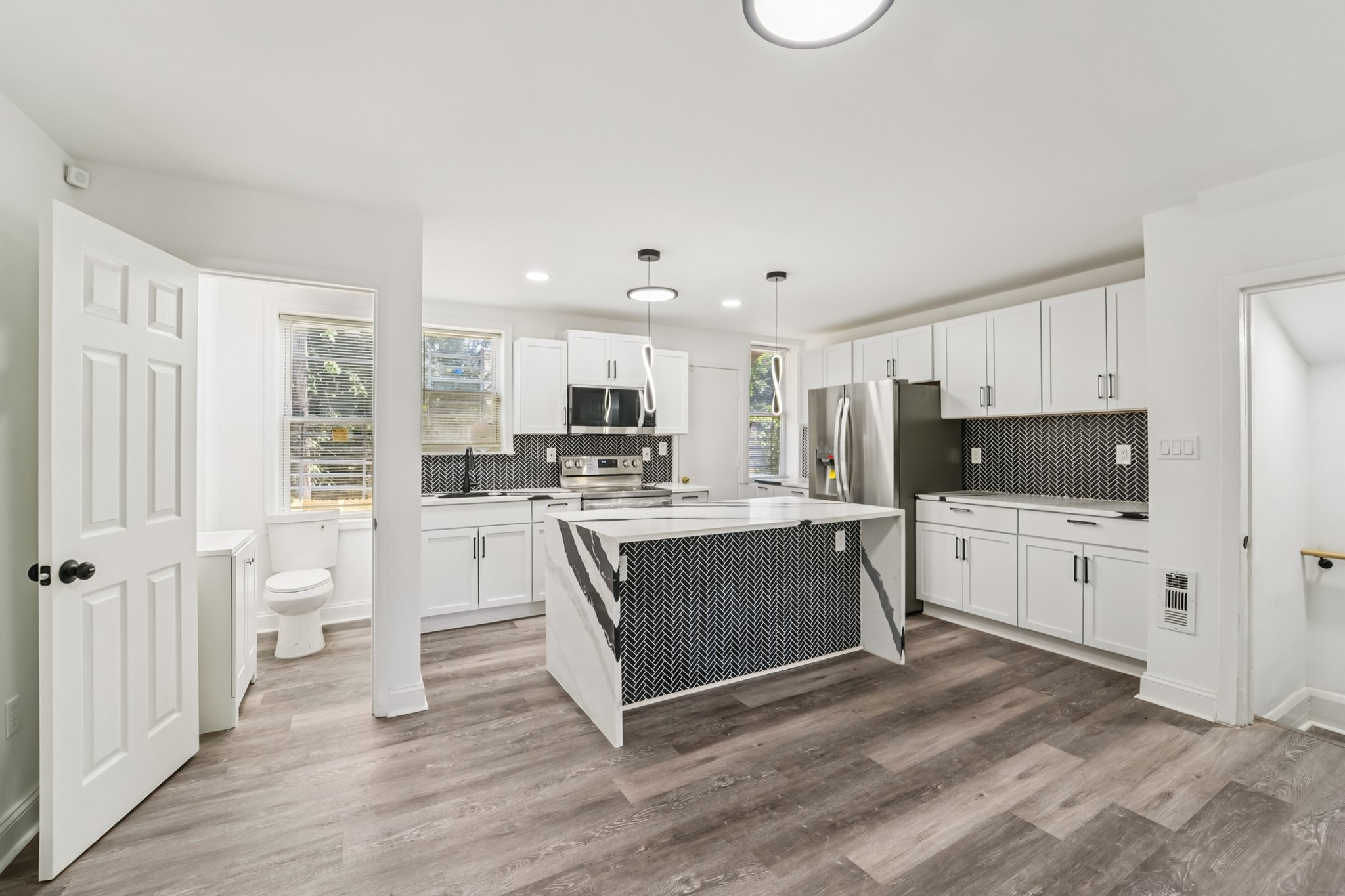 Dolfield Ave-S2507-008.jpg