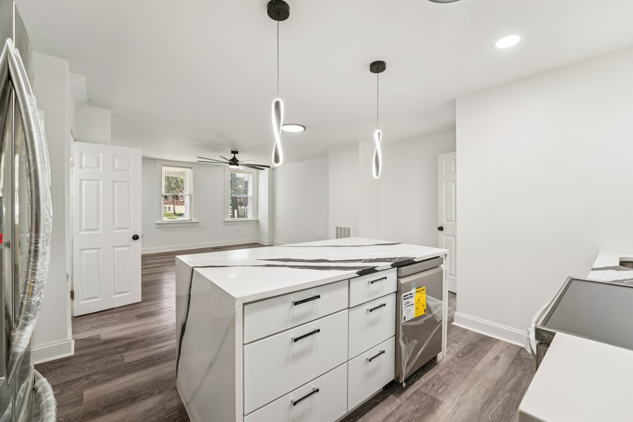 Dolfield Ave-S2507-011.jpg