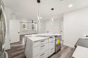 Dolfield Ave-S2507-011.jpg
