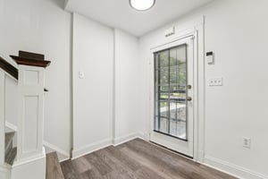 Dolfield Ave-S2507-013.jpg