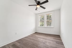 Dolfield Ave-S2507-023.jpg