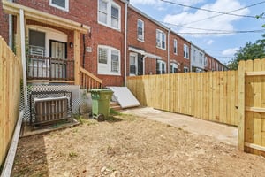 Dolfield Ave-S2507-029.jpg
