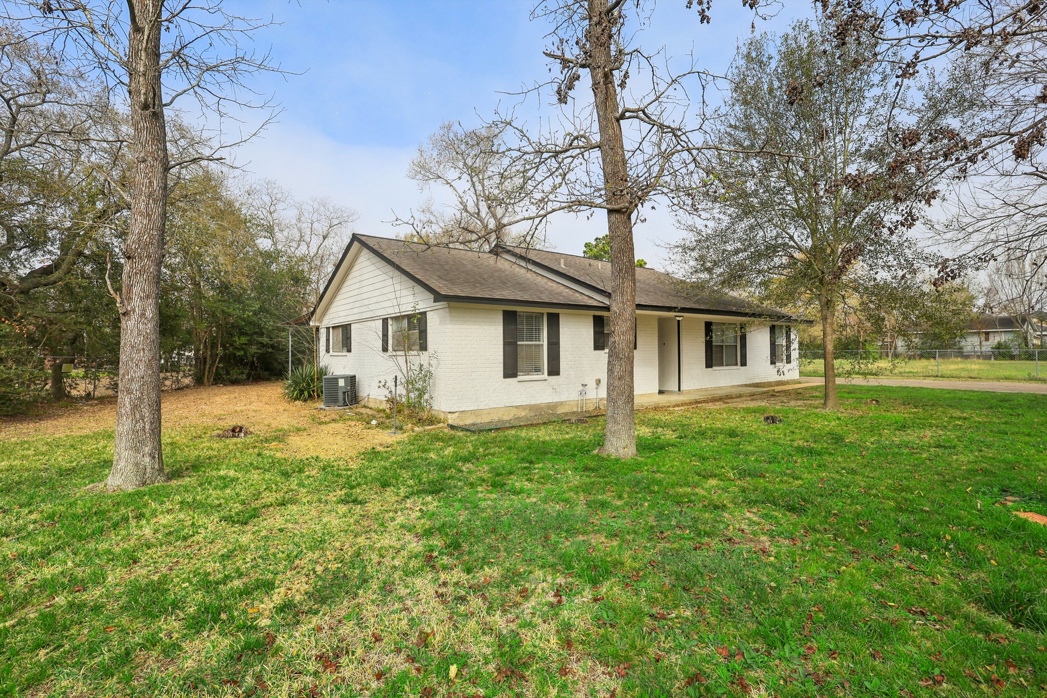 Galway Ln-S0203-004.jpg