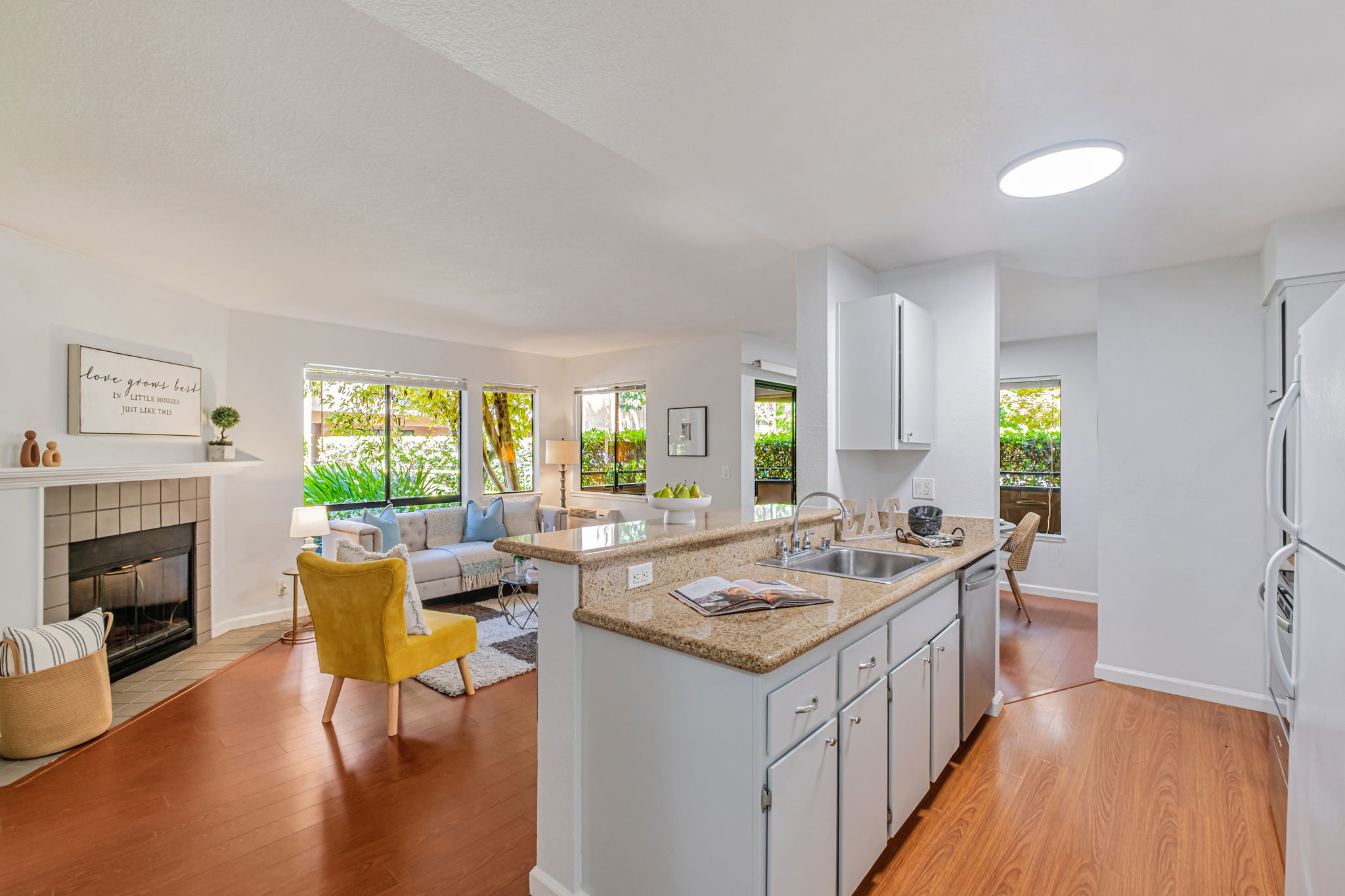 012_39199 Guardino Dr 179
