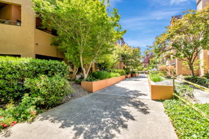 004_39199 Guardino Dr 179