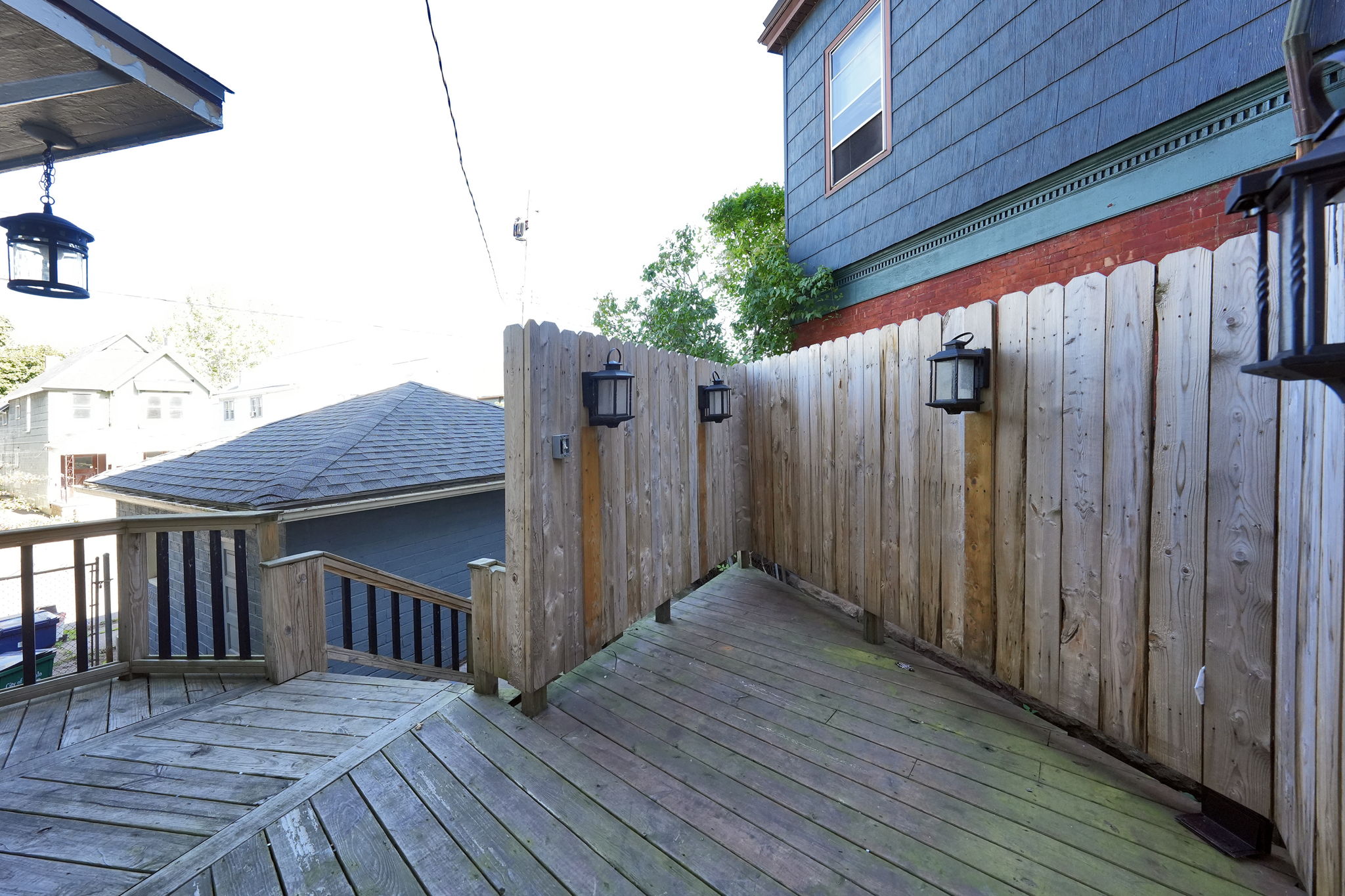  Photo 46
