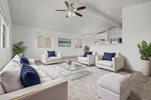 DSC05533 virtually staged.jpeg