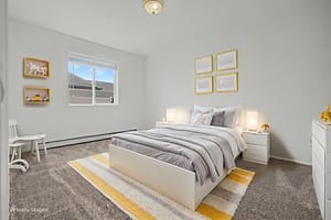 DSC05603 virtually staged.jpeg