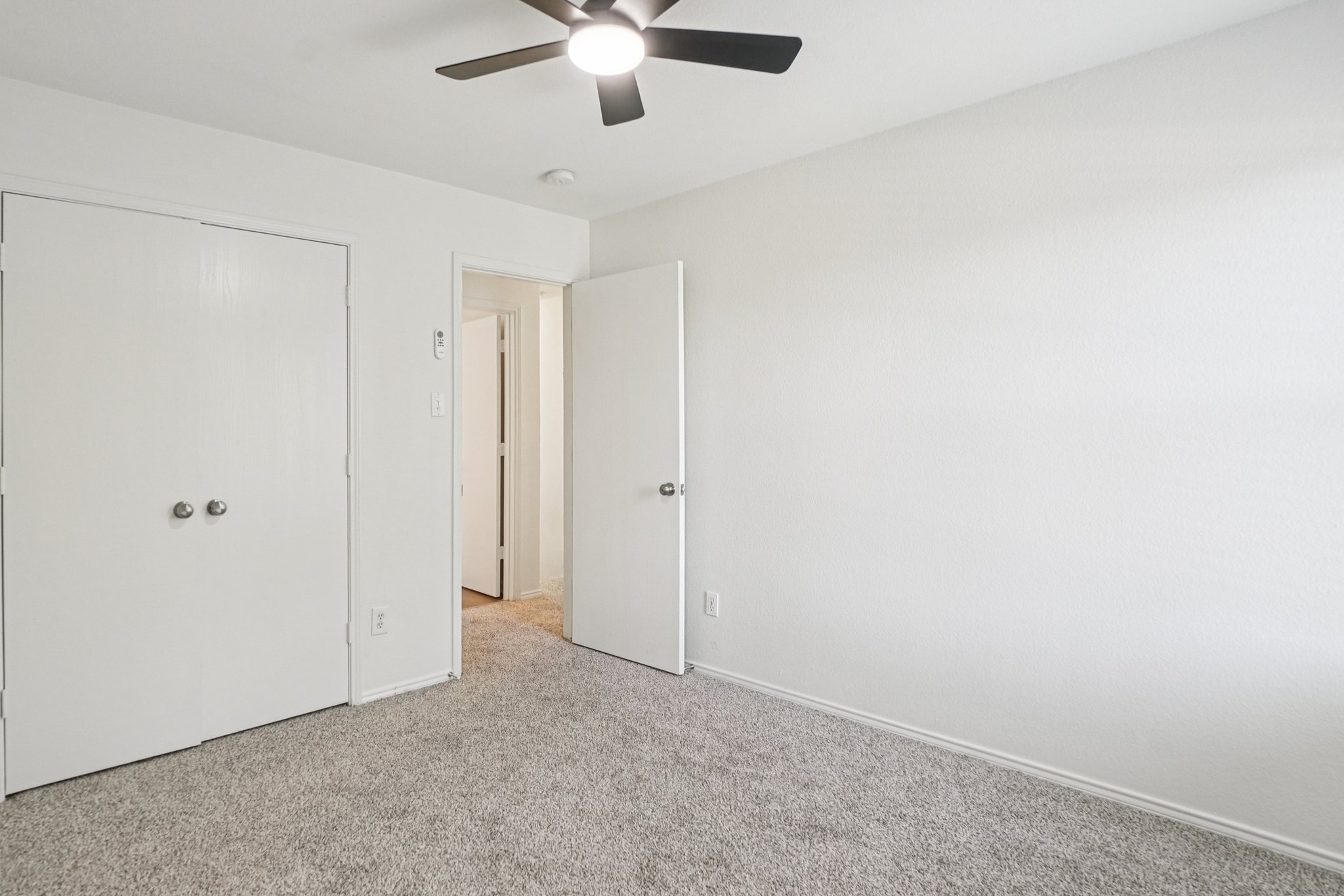 Gray Oak Pl-S1009-025.jpg